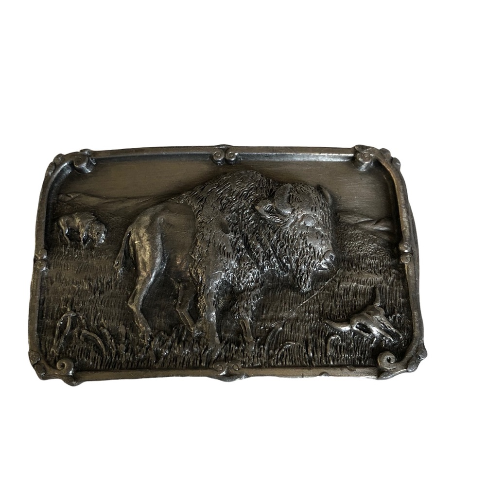 Siskiyou Buckle Co. American Buffalo pewter belt buckle. 3 inches wide. 1984